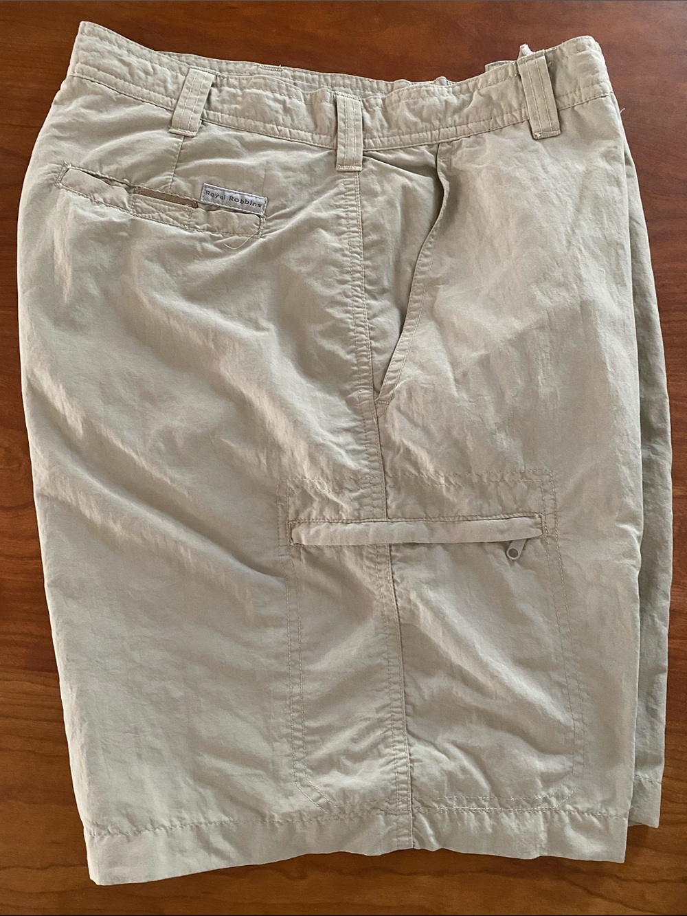 Royal Robbins Men's Lightweight Tan Cargo Shorts with Multiple Pockets